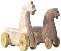 Древнейшая русская игрушка кони